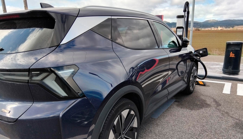 Los puntos de carga ultrarr�pida que est�n por encima de los 350 kW aumentaron un 13,75 por ciento