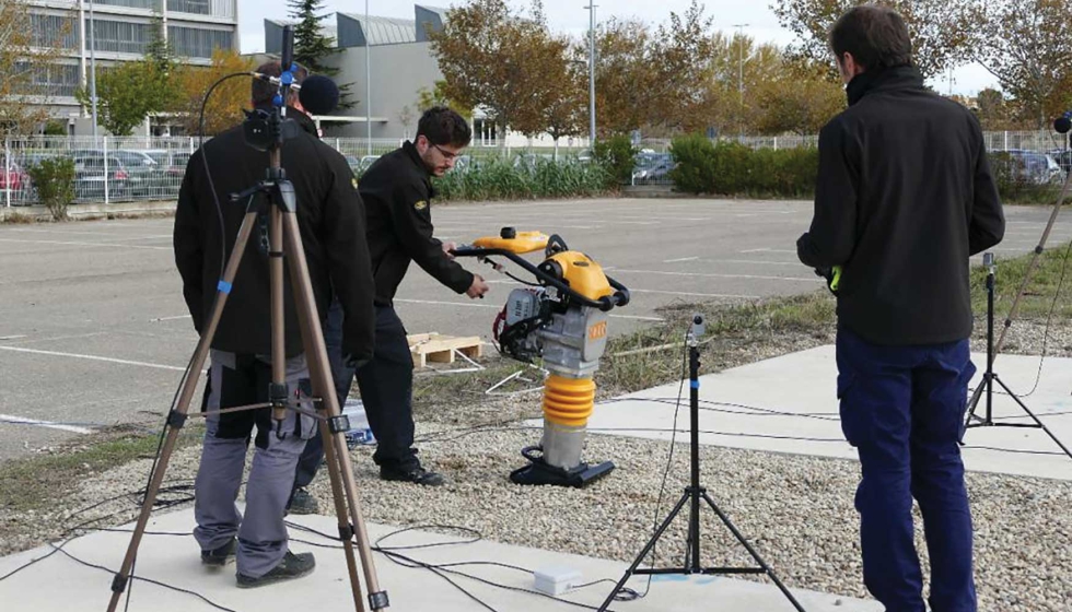 Los principales usuarios de estos servicios son fabricantes de maquinaria, especialmente del sector de la construcci�n y la obra p�blica...