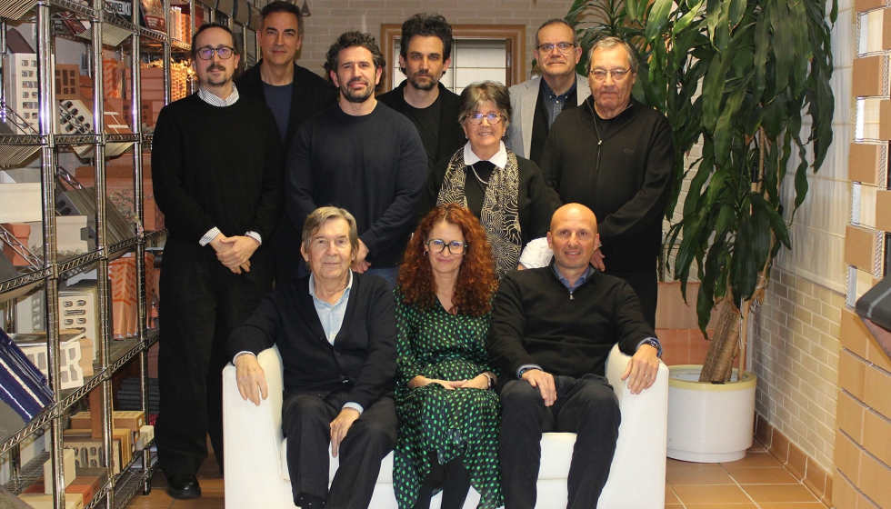 Imagen de los miembros del jurado de los Premios de Arquitectura de Ladrillo y Teja 2023-2025