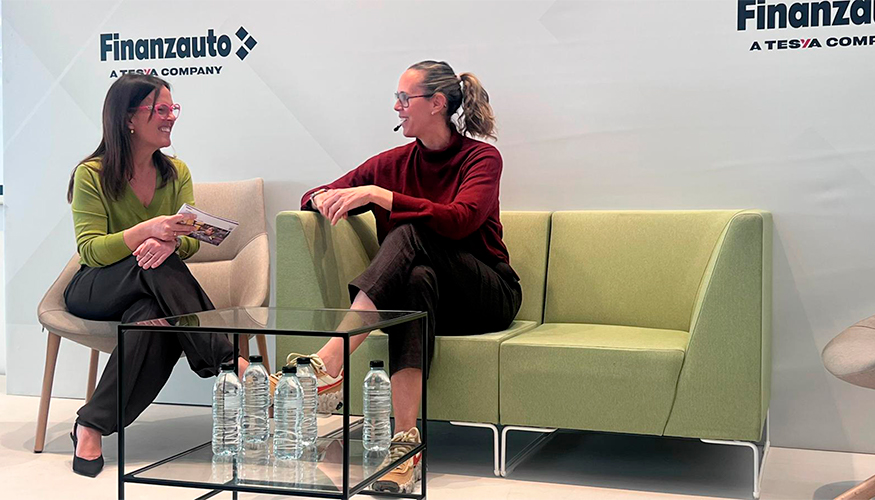 Gema Ruiz, manager de Selecci�n, Formaci�n y Desarrollo en Finanzauto y Amaya Valdemoro...