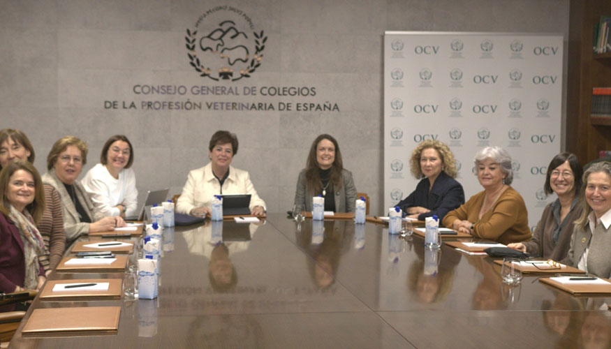 Reuni�n de las presidentas de los colegios veterinarios provinciales