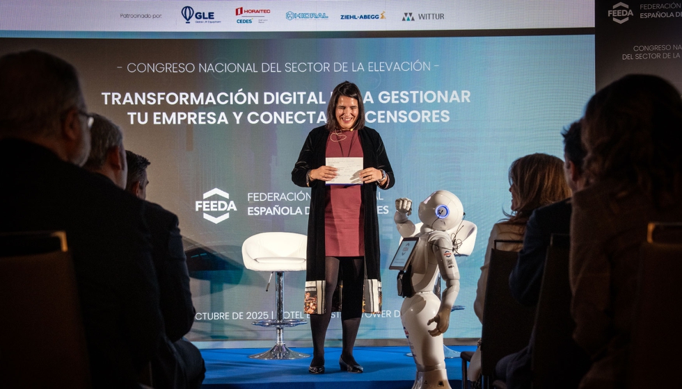 El congreso cont� con la presencia de un robot asistente, denominado Feedy...