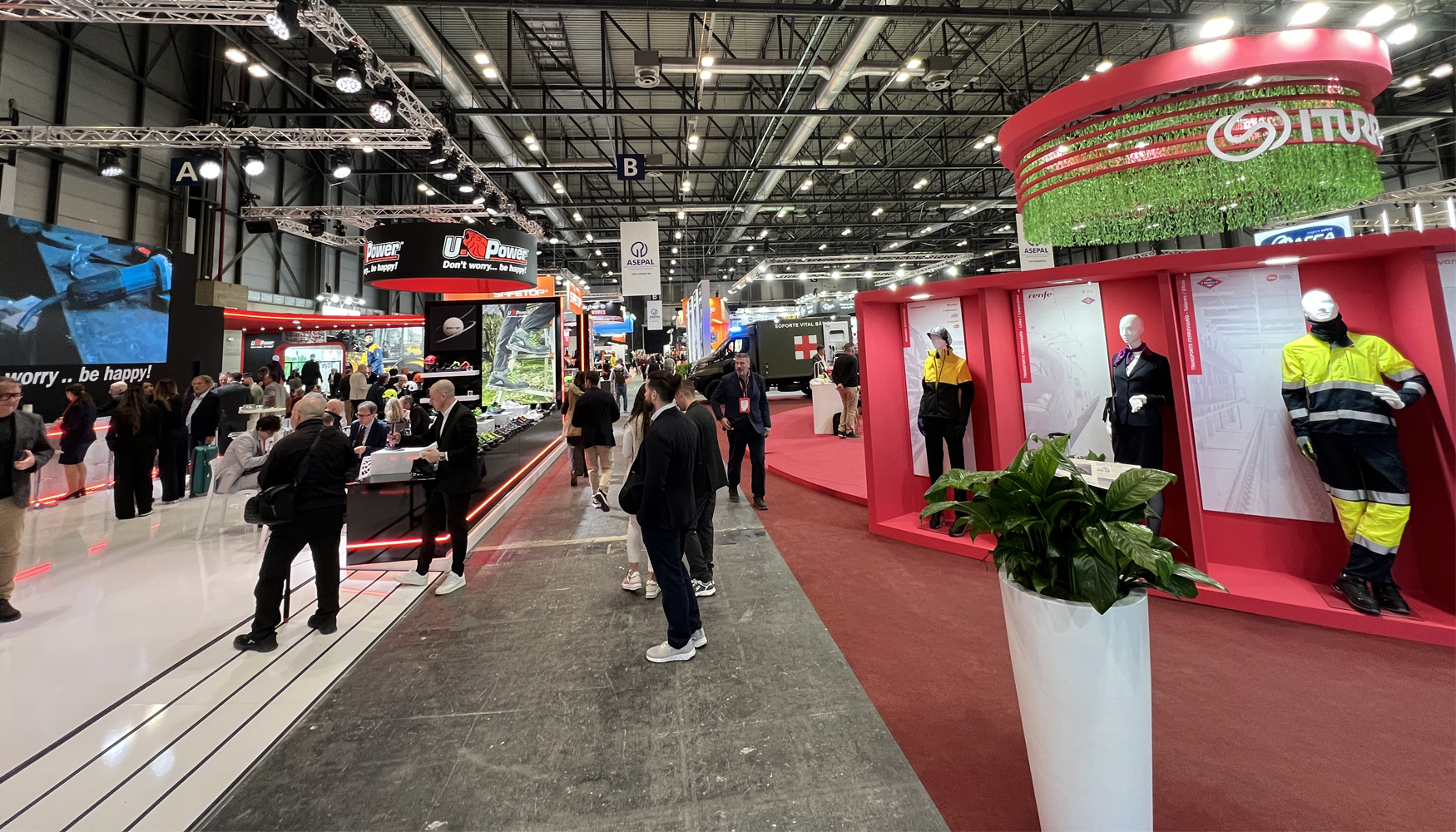 La oferta de SICUR estuvo distribuida en tres grandes �reas: seguridad laboral, security y protecci�n contra incendios