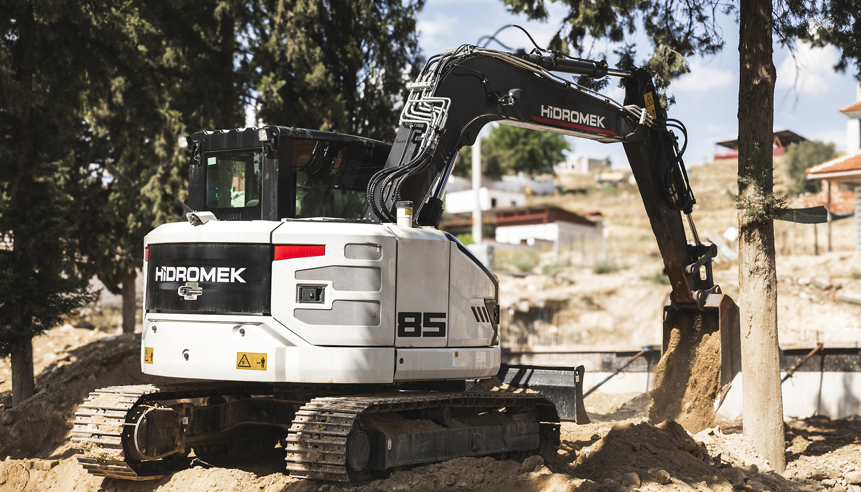 Excavadora 'midi' HMK 85SR