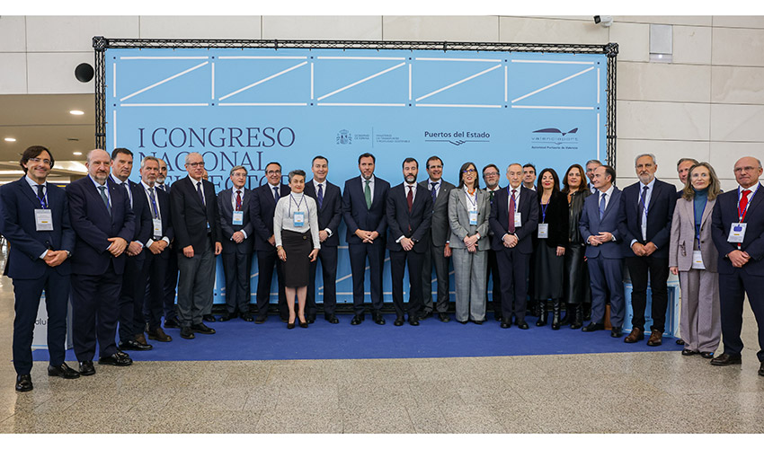 El secretario de Estado de Transportes y Movilidad Sostenible, Jos� Antonio Santano...