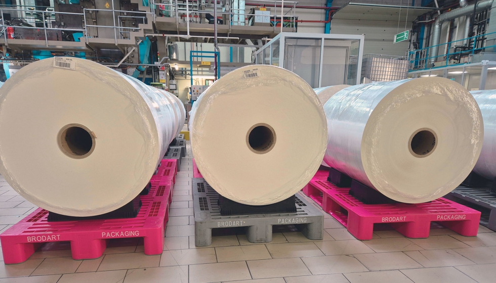 A vers�o personalizada na cor do design corporativo garante identifica��o visual imediata na �rea de produ��o