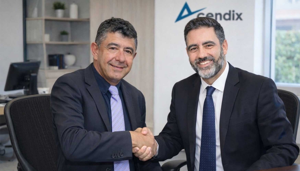 Lluis Pujeu, presidente del Grupo Acendix, junto a Jos� Luis Quero, nuevo CEO de la compa��a