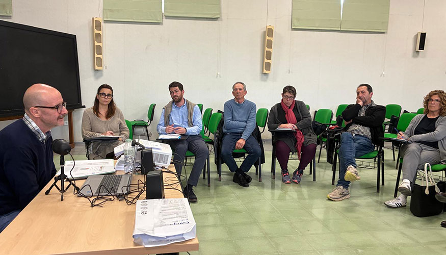 Reuni�n de la Mesa del Sector L�cteo de Baleares