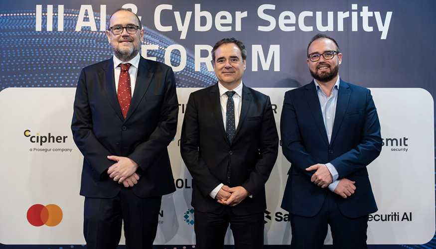 Con esta tercera edici�n...