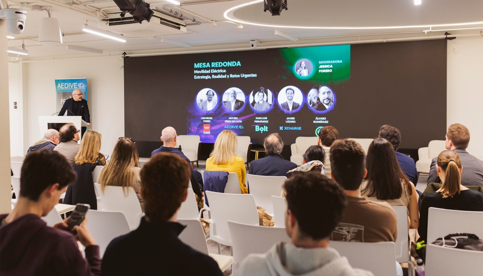 Durante dos intensas jornadas...