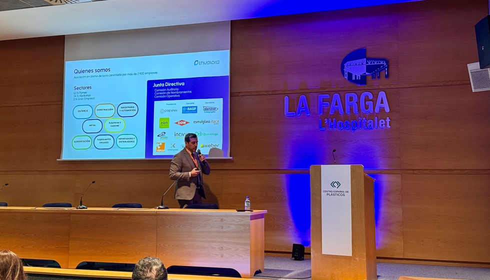 La ponencia analiz� los primeros resultados del sistema Envalora tras un a�o de operativa en envases industriales y comerciales...