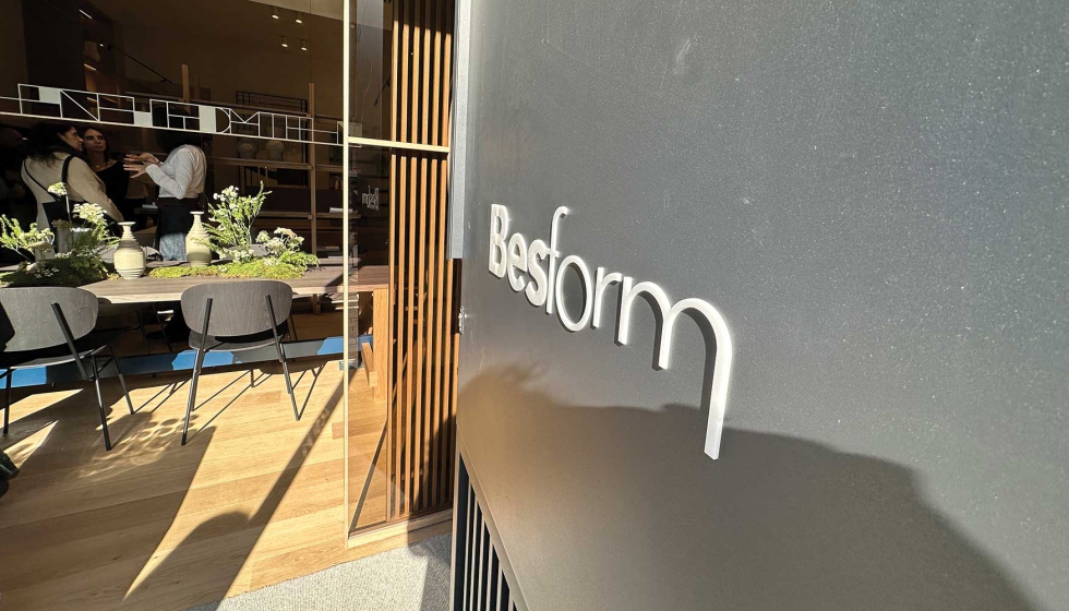 Desde la zona de acceso a este espacio profesional las piezas no se exponen, sino que se viven