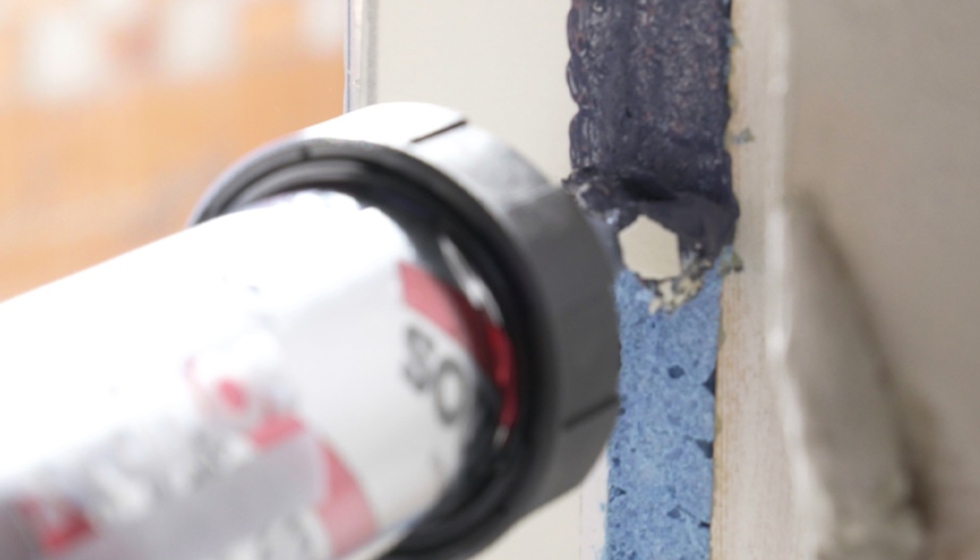 Aplicaci�n de membrana l�quida Soudatight LQ,