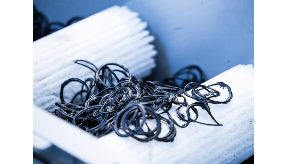 El contenedor de almacenamiento del sistema tiene una capacidad de 200 litros