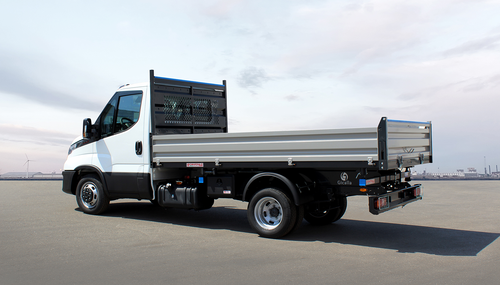 Volquete basculante Cantoni