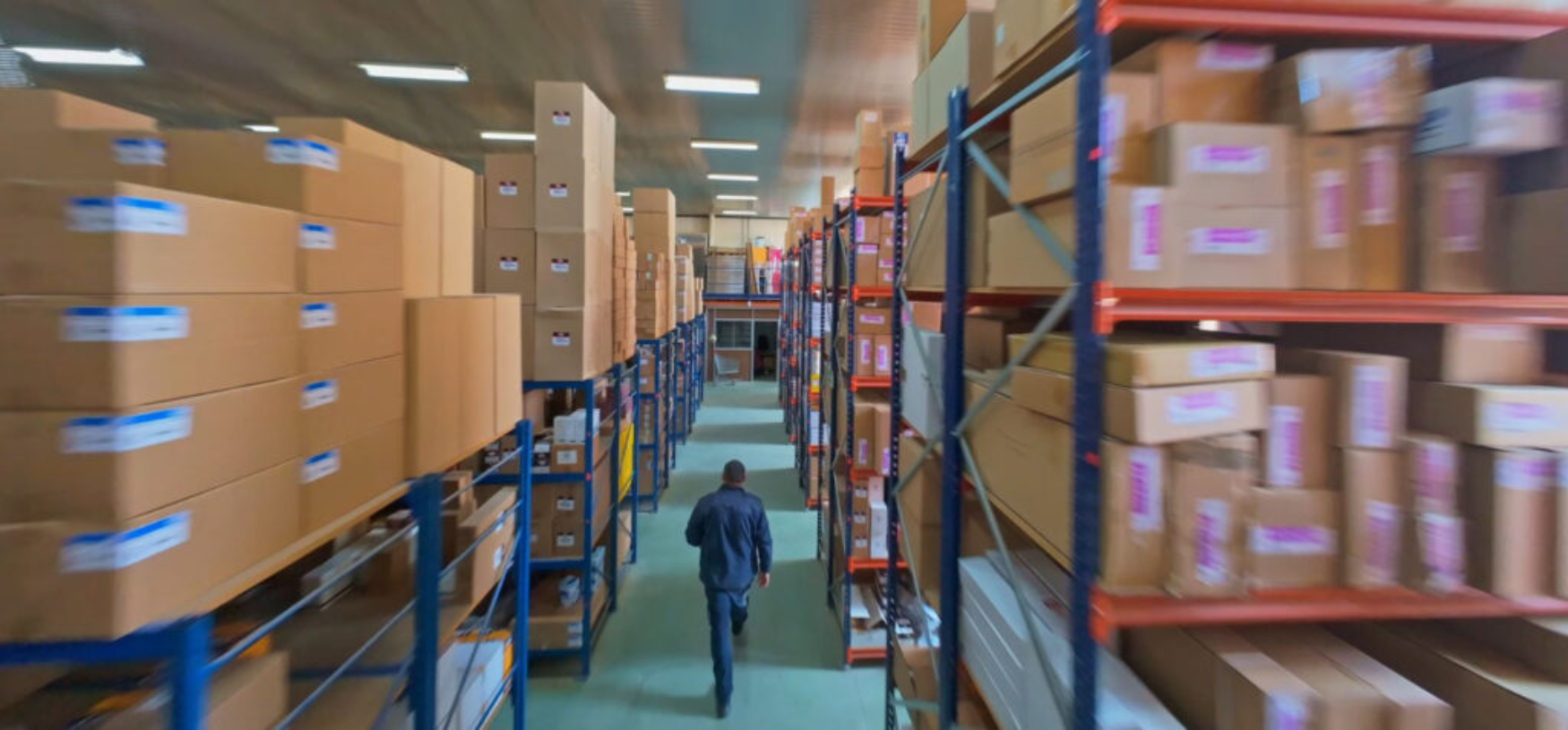 Gracias a su gran stock de referencias en almac�n, Imprefil garantiza un suministro r�pido a sus clientes