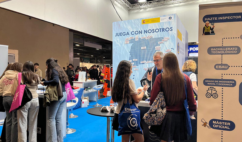 Vista del stand de Marina Mercante y Salvamento Mar�timo, con informaci�n sobre empleabilidad y formaci�n profesional