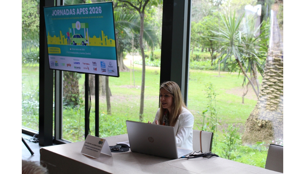 La presidenta de Apes Sevilla, Beatriz Laca�ina Pedrosa