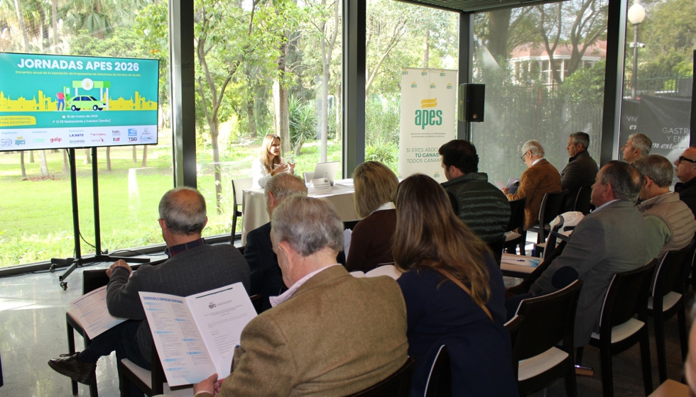 Beatriz Laca�ina Pedrosa, la presidenta de Apes Sevilla...