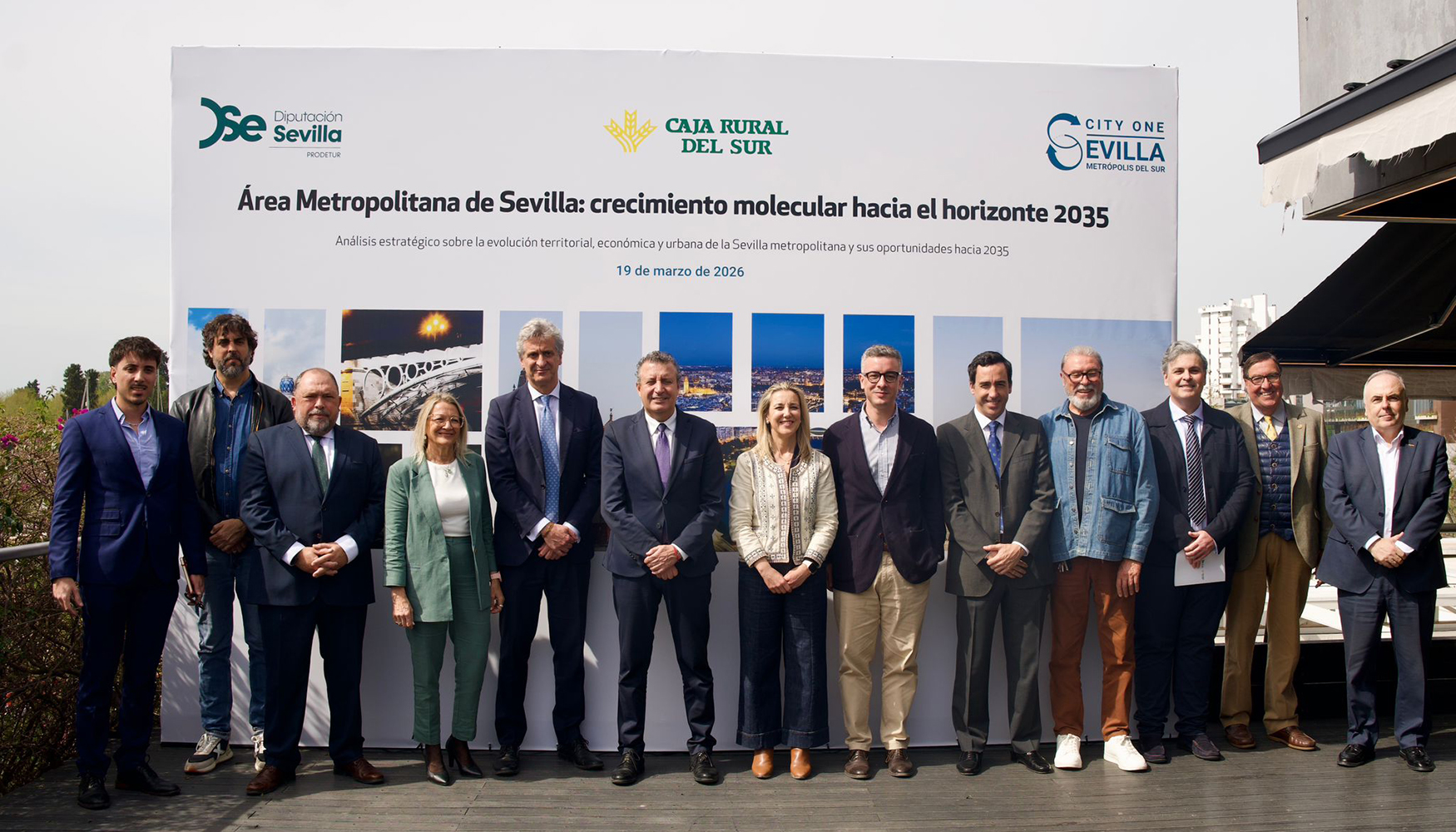 La inauguraci�n cont� con la participaci�n del presidente de la Diputaci�n de Sevilla, Javier Fern�ndez; el presidente de Sevilla City One...