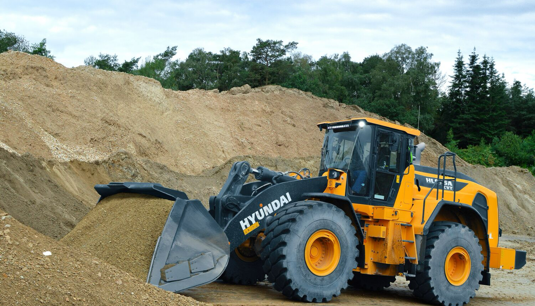 Pala cargadora Hyundai HL975A