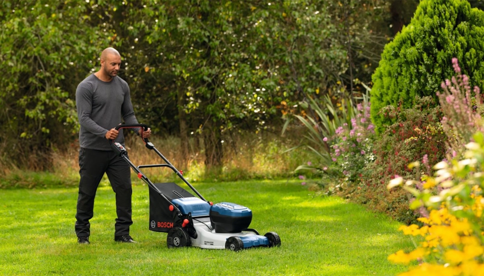 Cortac�sped a bater�a PRO GRA 18V2-46 SP