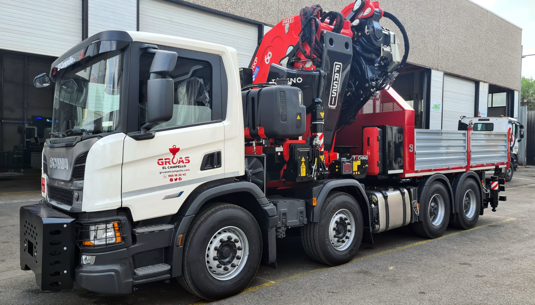 Gr�a F1450 entregada a Gr�as El Campello