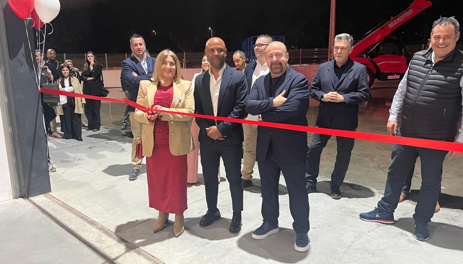 Inauguraci�n de la nueva delegaci�n de Jofemesa en Oporto por parte de los consejeros delegados de la compa��a...