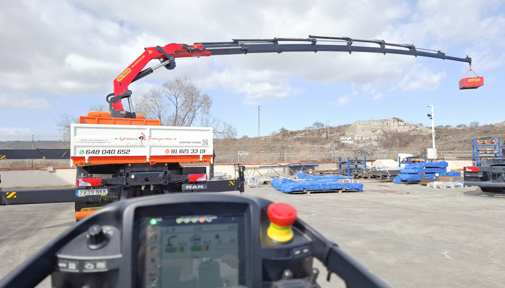 Palfinger PK 42002 SH adquirida por Gr�as y Transportes Emilio Aguilar