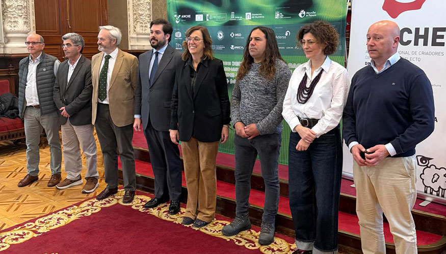 Foto de familia de la presentaci�n de la 39� Feria Churra