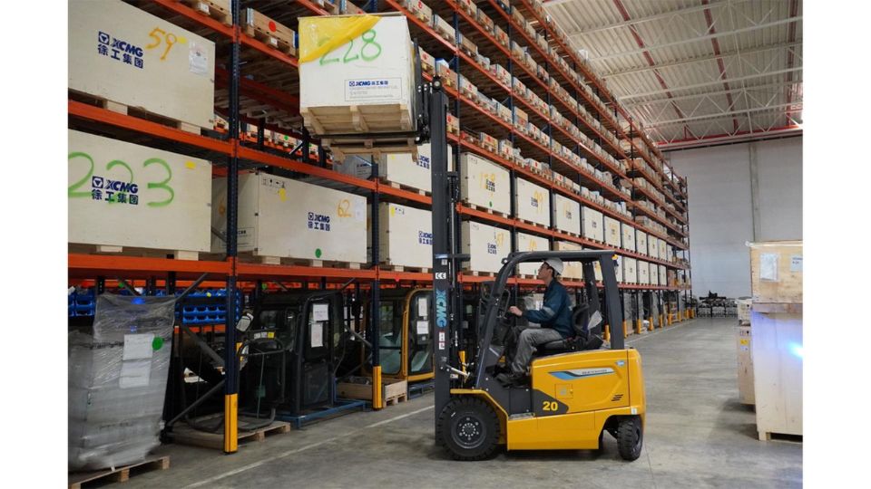 Empilhador el�trico