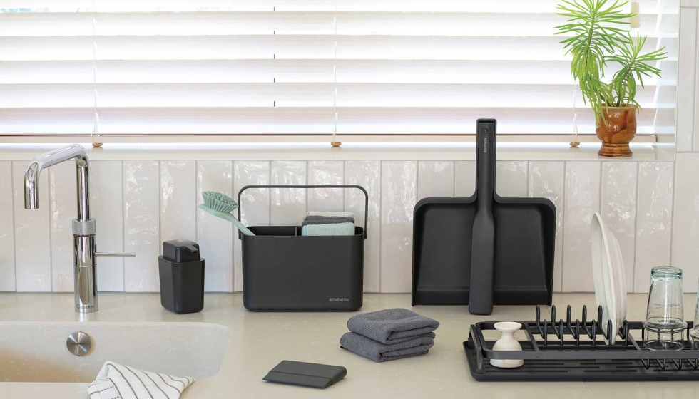 Colecci�n Sink Side de Brabantia, acabado Dark Grey