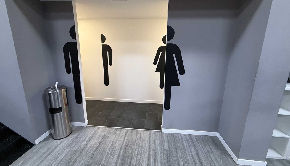 Aplicaci�n real Rochaepox 1-C: paredes y techos colores gris y blanco