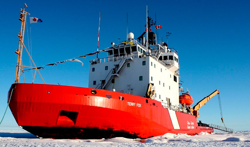 Figura 2: CCGS Terry Fox (Fuente: Transport Canada)