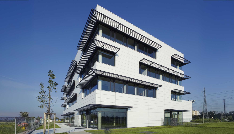 Las cualidades del vidrio Energy 65/41, de AGC, hacen que sea id�neo en edificios residenciales...