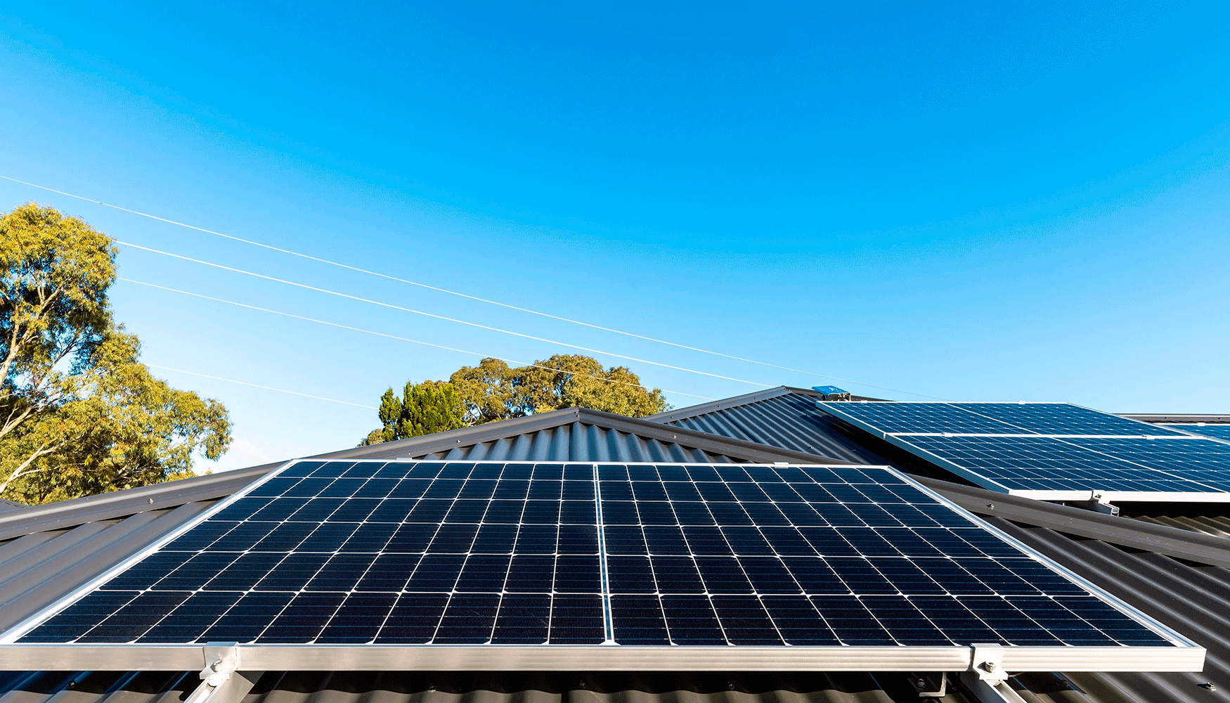 La solar fotovoltaica aport� 10.732 GWh, cifra que representa el 63,8% del volumen total de energ�a generada para consumo propio...