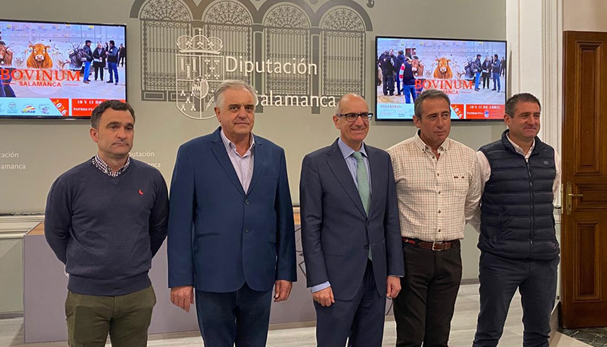 Foto de familia de la presentaci�n de la Feria Bovinum 2026