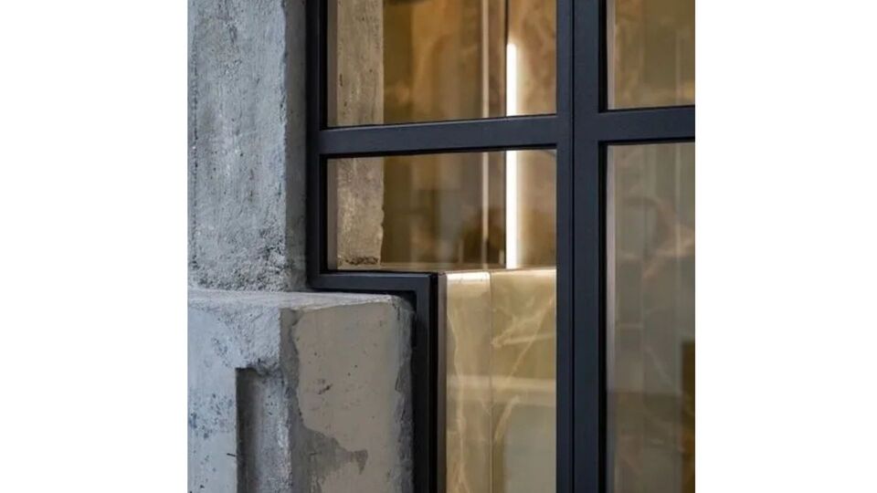 Os sistemas de perfis da Forster podem ser adaptados de forma flex�vel � estrutura existente. Foto: Anton Bachmann AG