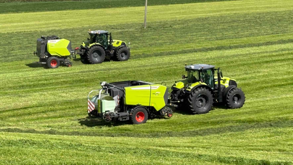 Rotoempacadoras Cerex 780 RC y Rollant 630 con encintadora Uniwrap