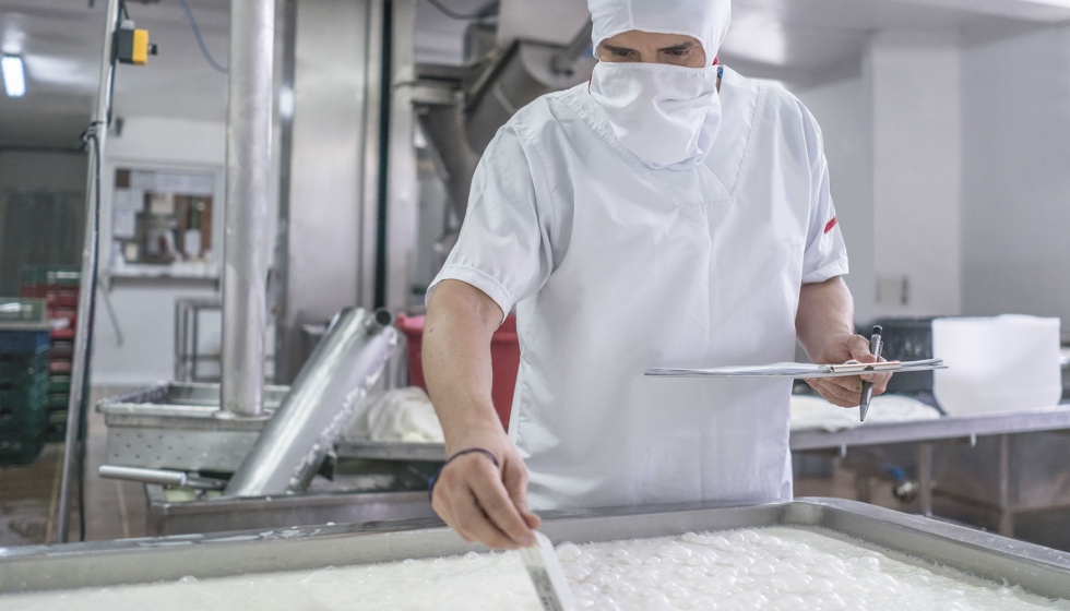An�lisis de calidad de leche en una industria l�ctea