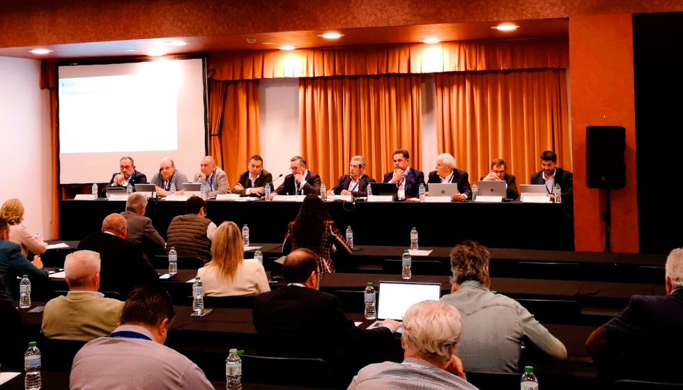 La jornada tambi�n sirvi� para avanzar algunos detalles de la pr�xima edici�n de la Semana Internacional de la Electrificaci�n y la Descarbonizaci�n...