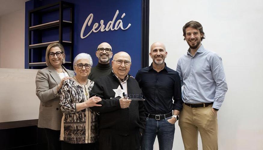 Pepe Cerd�, fundador de Cerd�, junto a su esposa Remedios Navarro; Teinma Cerd�, departamento de Sostenibilidad; Jos� Francisco Cerd�...