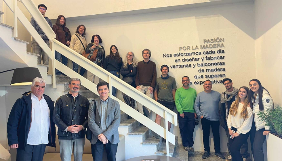 Los participantes pudieron adem�s recorrer el showroom de la compa��a, donde se presentaron novedades como controles de seguridad...