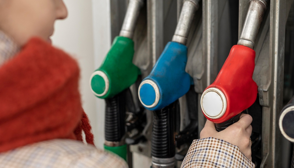 M�s all� de la rebaja fiscal sobre los carburantes...