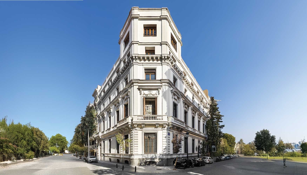 Fachada de la casa-palacio situada en la calle de San Agust�n, 11 en pleno coraz�n del barrio de Las Letras de Madrid...