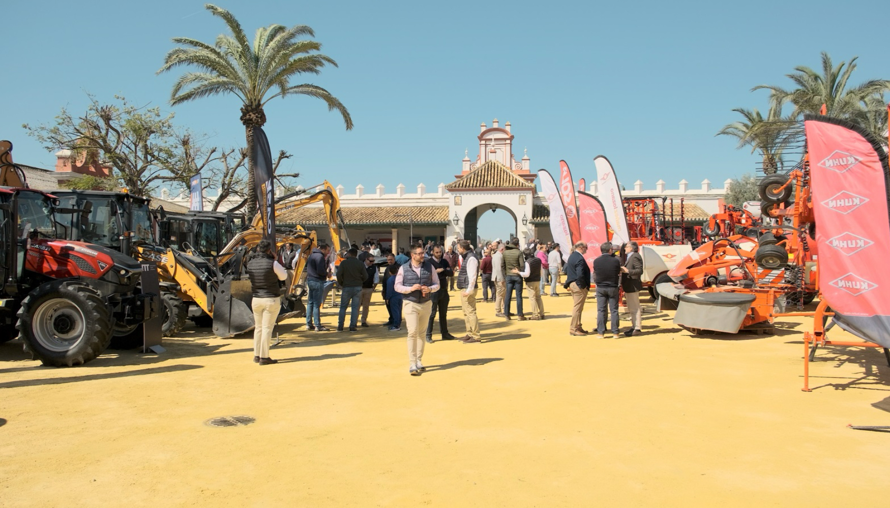 �rea de exposici�n de maquinaria