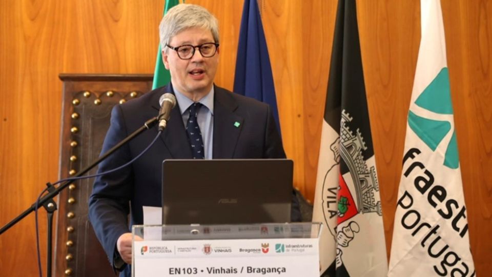 O investimento de 82,5 milh�es de euros ser� realizado em Vila Verde, entre os concelhos de Vinhais e Bragan�a...