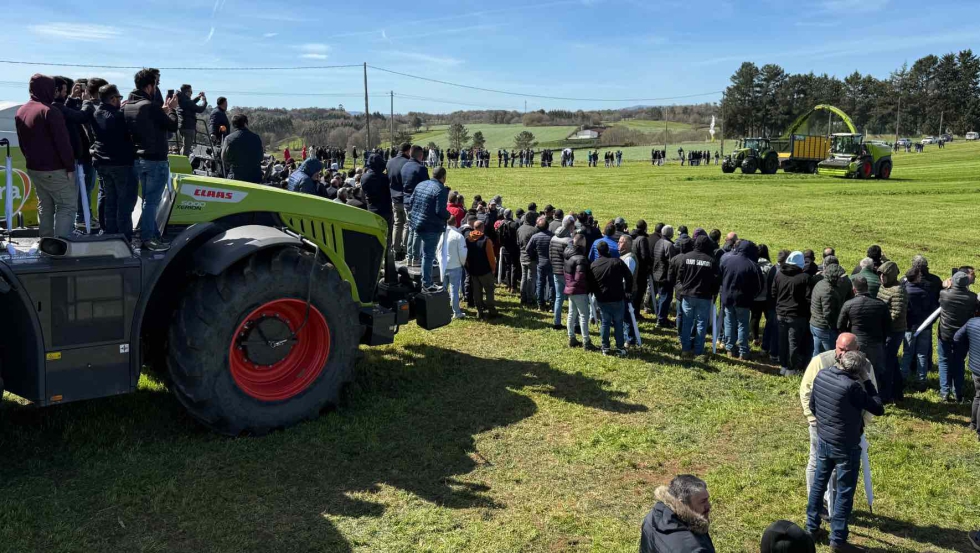 Agricultores e criadores de gado de v�rias comunidades aut�nomas e de Portugal responderam ao apelo da CLAAS
