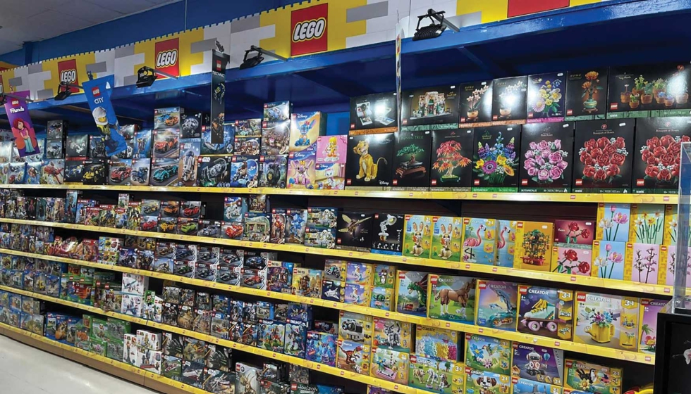 Con 7 puntos de venta entre Sevilla y Huelva, Jugueter�as Osorno cuenta con una oferta completa de juguetes y juegos
