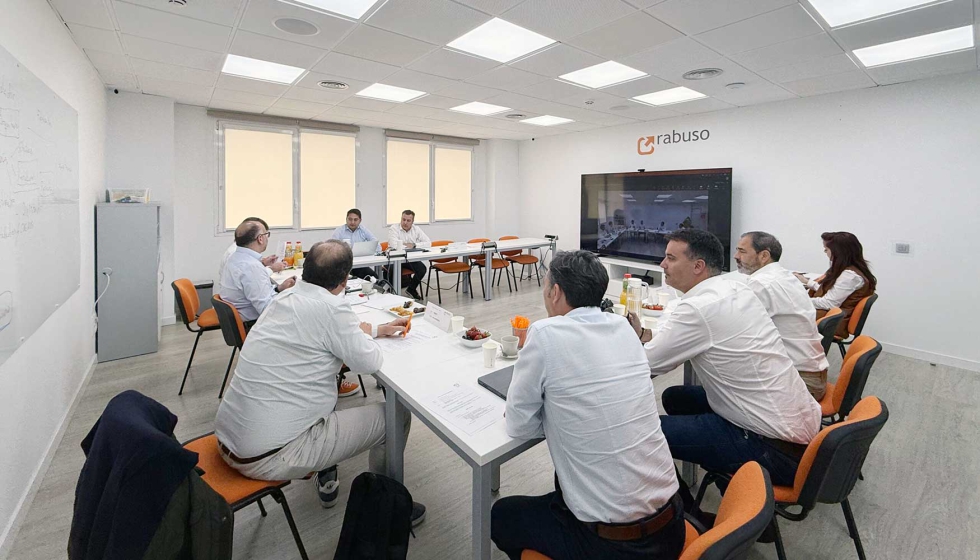 Sesi�n de la Junta Directiva del Consorcio PassivHaus el pasado 7 de abril en las oficinas de Legan�s